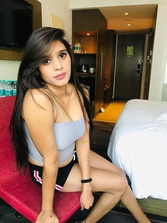 कॉल गर्ल्स सर्विस केज़ोचा